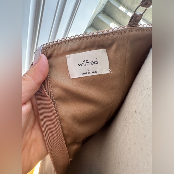 Aritzia - Wilfred Satin Beige Dress - Picture 5 of 6